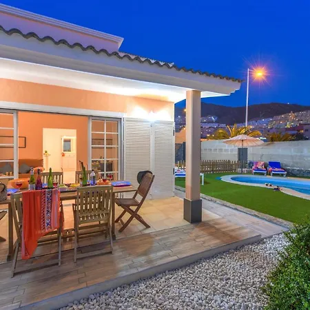 Aloe Con Piscina Climatizada, Playa Fanabe,