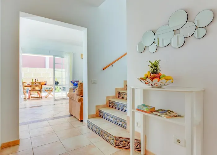 Aloe Con Piscina Climatizada, Playa Fanabe, *